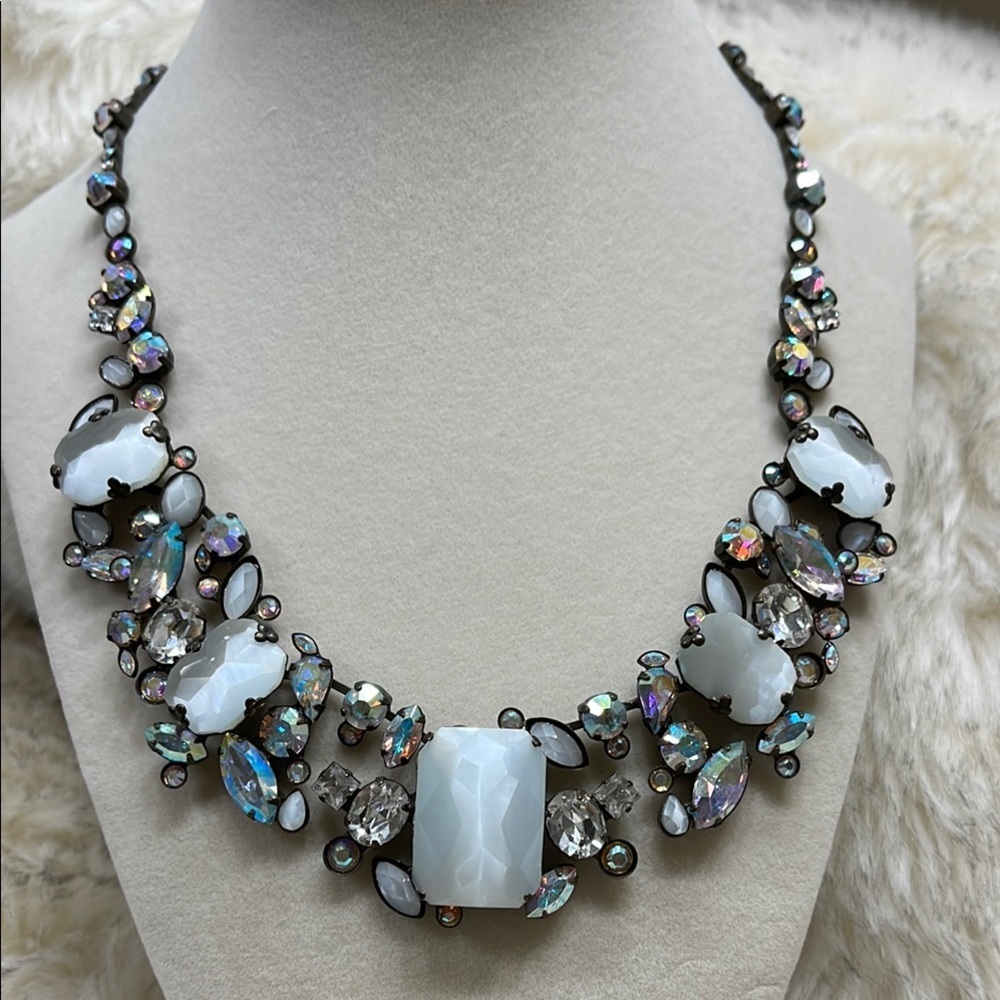 Sorrelli Silver Vintage “White Bridal” Statement Necklace